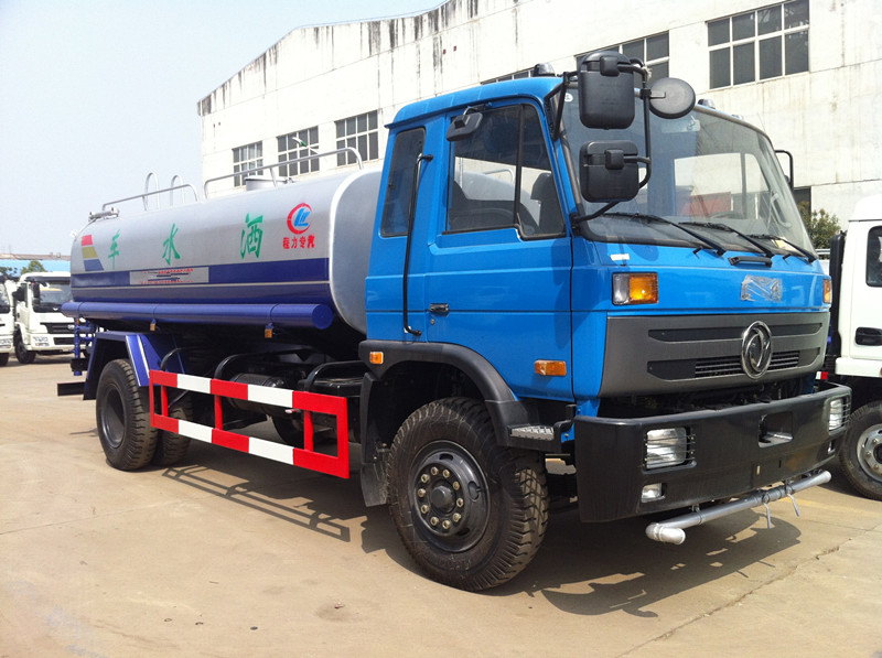 东风153EQ1168 11-14吨洒水车图片